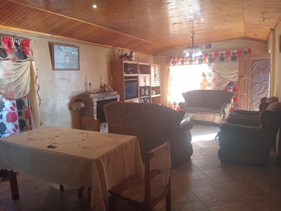 4 Bedroom Property for Sale in Kwa Nobuhle Eastern Cape